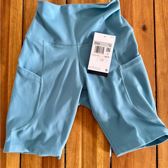 Nike One Dri-FIT - High Waist 8" - Steel Blue XS - Short Tights - Side Pockets - Picture 3 of 5